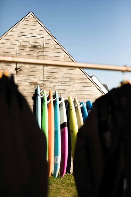 Surf lessons on the mythical site of La Torche - Surf Lessons on the Mythical Site of La Torche