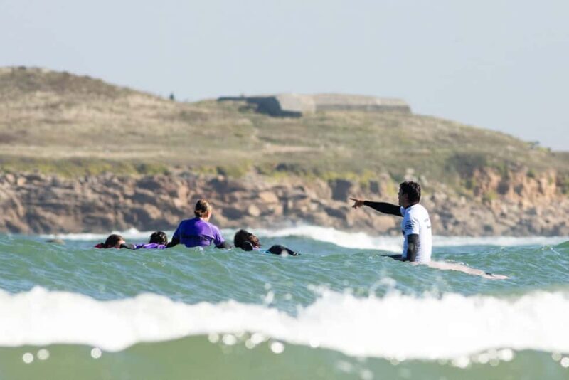 Surf lessons on the mythical site of La Torche - Key Points