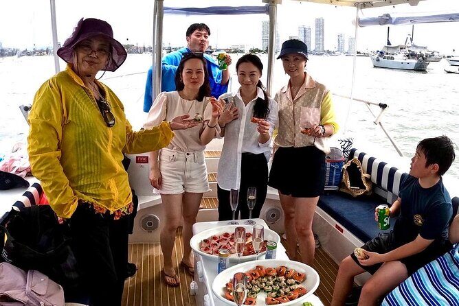 Surfers Paradise to Wavebreak Island 3 Hour Private Cruise - FAQ