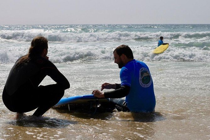 Surfing lessons - A Detailed Look at the Surfing Lesson Experience