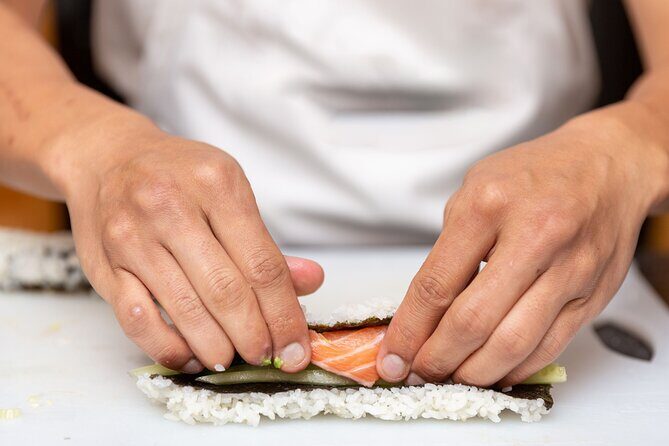 Sushi Making Class for Beginners in St Louis - Group Size and Atmosphere