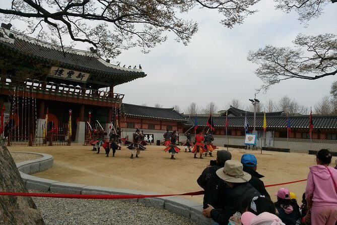 Suwon Hwaseong Fortress and Korean Folk Village Day Tour from Seoul - FAQ
