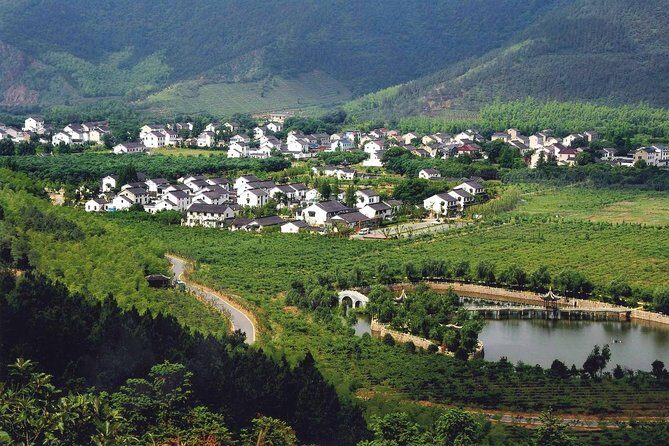 Suzhou Eco Village Private Day Tour with Lunch and Fruit Picking Option - Exploring Suzhou’s Eco Village: A Peaceful Day Out
