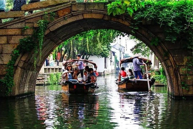 Suzhou Private Transfer to Zhouzhuang Water Town with Shanghai Drop-off Option - In-Depth Review of the Experience