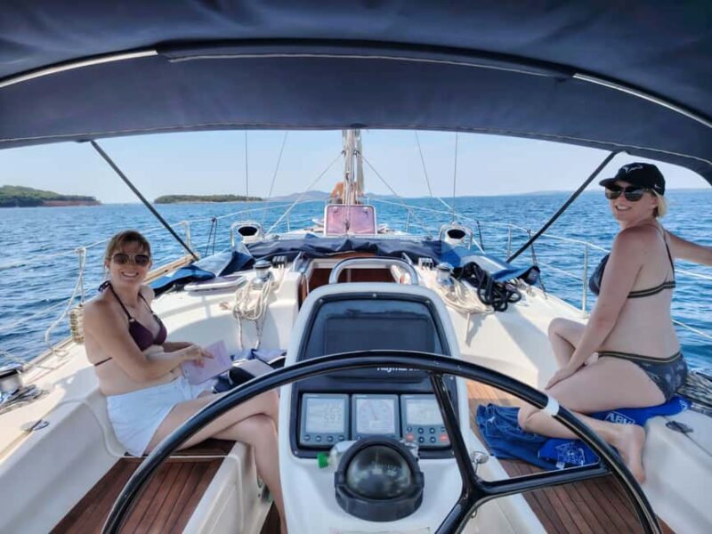 Sv. Filip i Jakov: Sailing Adventure - Key Points