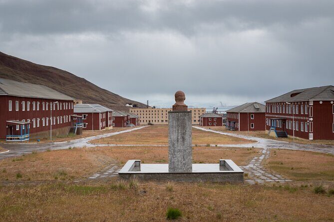 Svalbard Discover the Mining Settlement of Pyramiden - Key Points
