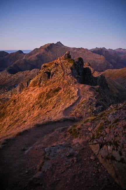 Svolvær: Guided Hike with Snacks - Key Points