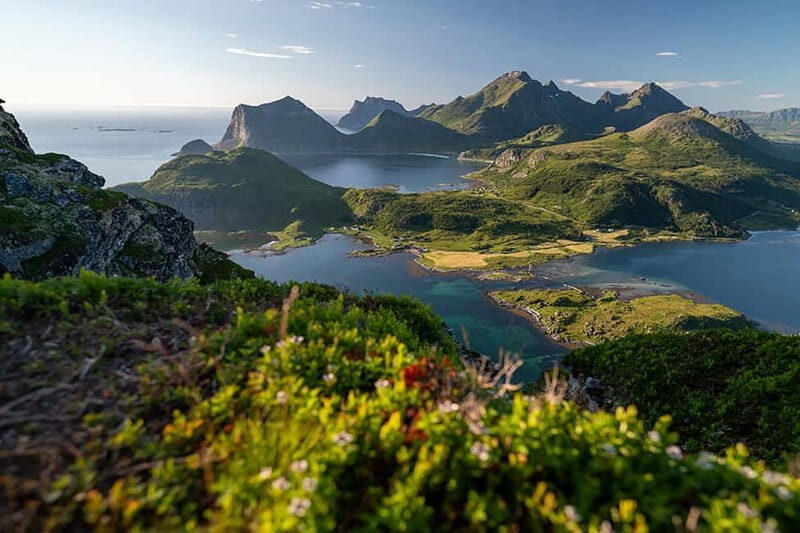 Svolvær: Guided Hike with Snacks - Who Is This Tour Best For?