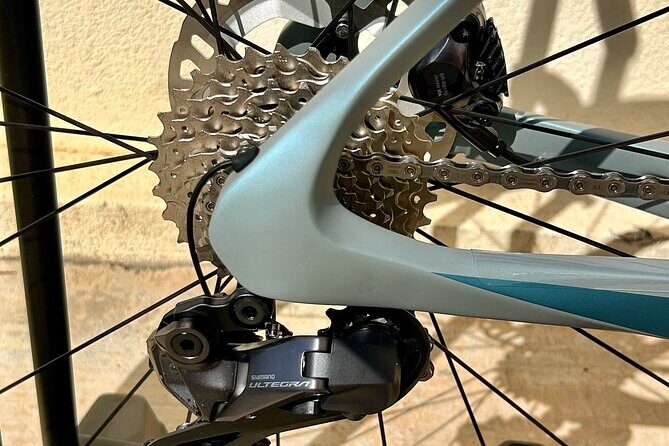 SwiftCarbon Racevox, Ultegra di2 plus DT Swiss wheel set - The Complete Experience: An In-Depth Look at the Mallorca Bike Rental