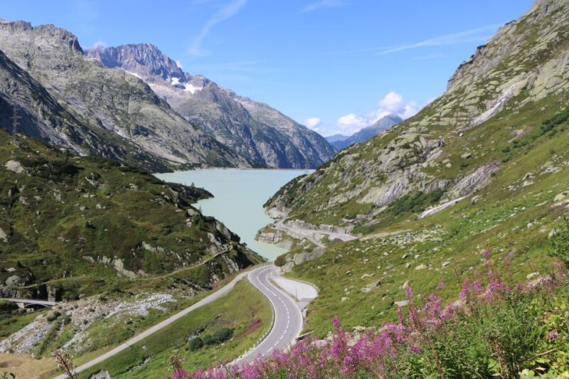 Switzerland: Private Day Tour by car with unlimited km - FAQs