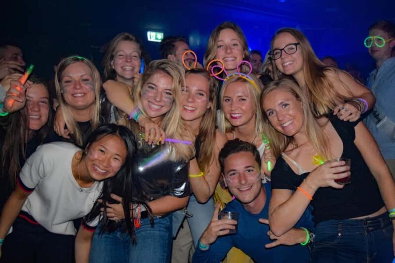 Sydney: Big Night Out Pub Crawl with Local Party Hosts - An In-Depth Look at the Sydney Big Night Out Pub Crawl