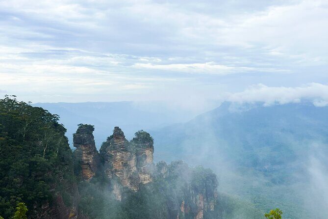 Sydney Blue Mountains Day Tour with Wildlife Park and Waterfalls - FAQs