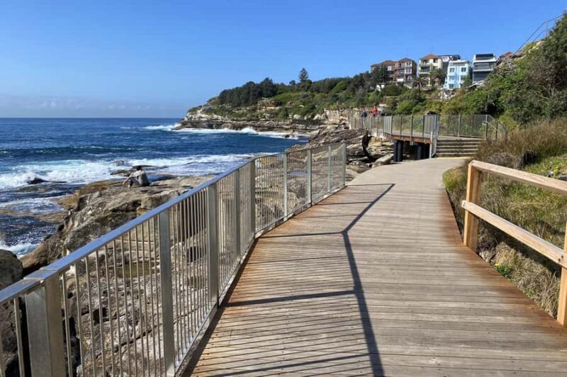 Sydney: Bondi to Coogee Hike with Ala Carte Lunch - Key Points