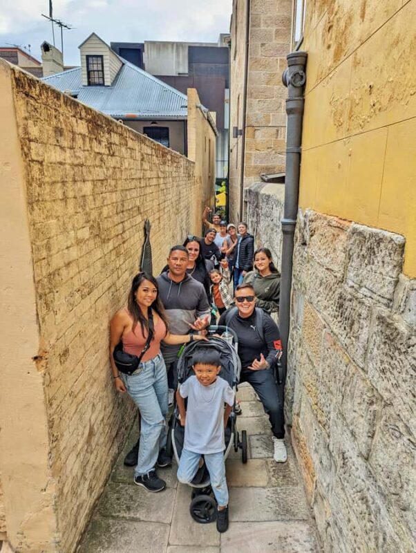 Sydney: City & The Rocks 3.5-Hour Walking Tour with a Drink - Authentic Experiences and Authentic Guides
