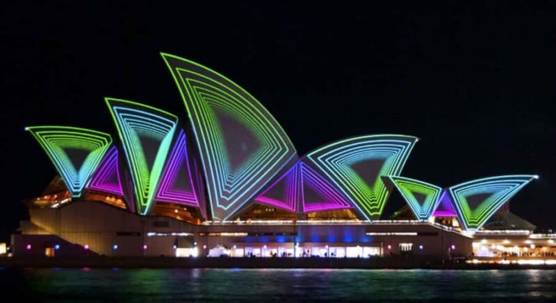 Sydney Harbour: 30 Minute Slow Jet Boat Vivid Cruise - The Value of the Cruise