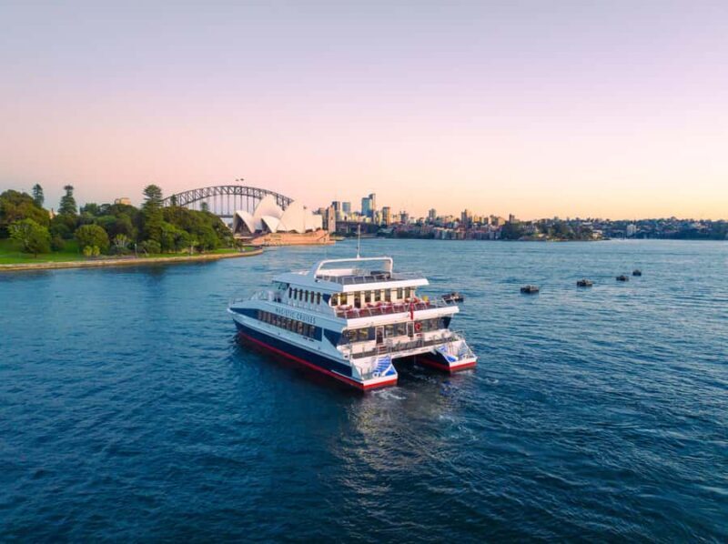 Sydney Harbour Sightseeing Cruise with Live Commentary - Key Points