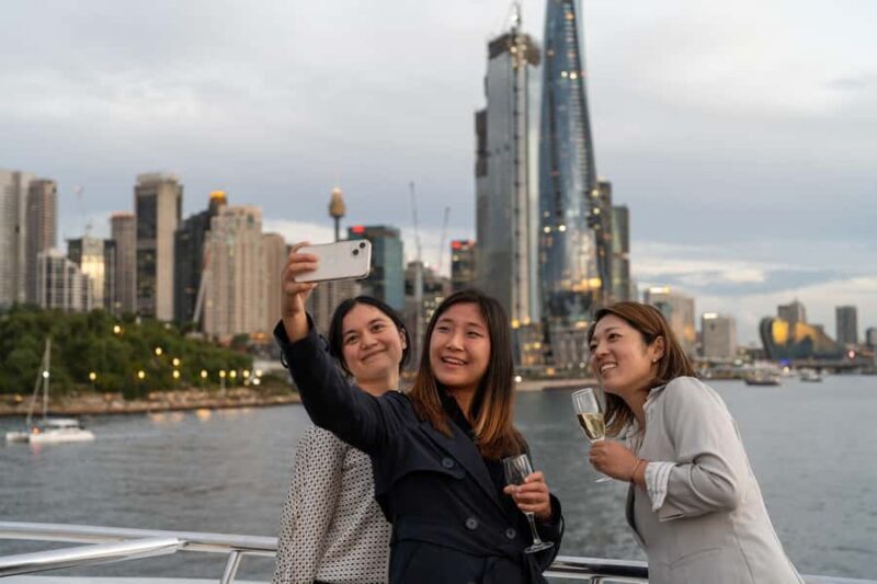 Sydney Harbour Sightseeing Cruise with Live Commentary - A Deep Dive into the Experience