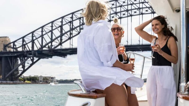 Sydney: Private 4-Hour Luxury Harbour Yacht Cruise and Swim - FAQ