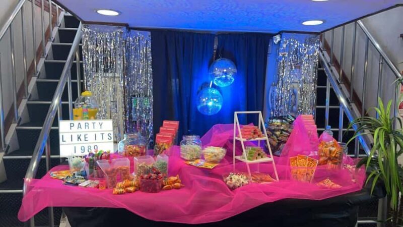 Sydney: Retro Party Cruise in Sydney Harbour with Snacks - An Authentic Night Out: What the Sydney Retro Party Cruise Offers