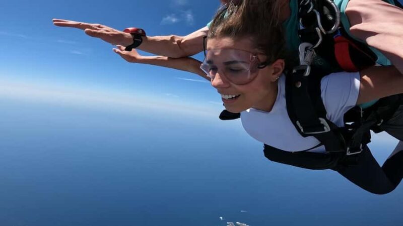 Sydney, Shellharbour: 15,000ft Tandem Beach Skydive - The Sum Up