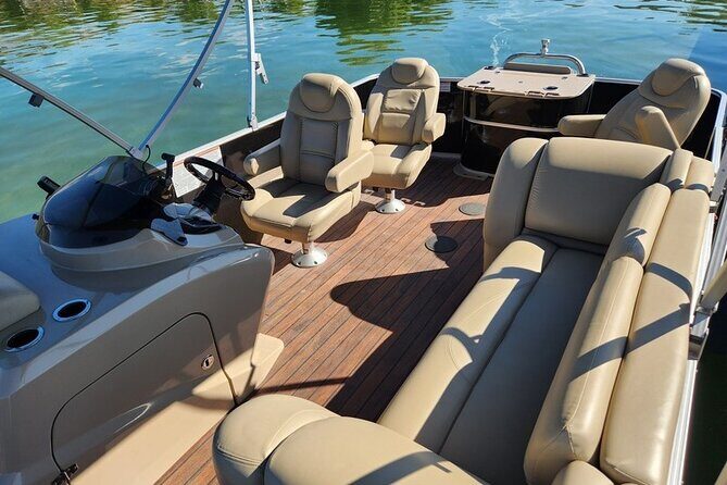Sylvan Mirage 8522 PartyFish Pontoon Boat Rental - An In-Depth Look at the Sylvan Mirage 8522 PartyFish Pontoon