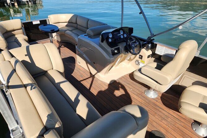 Sylvan Mirage 8522 PartyFish Pontoon Boat Rental - Who Should Consider This Experience?