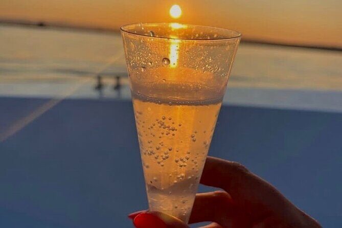 Syracuse: Boat tour with Aperitif 2 hours - The Sum Up