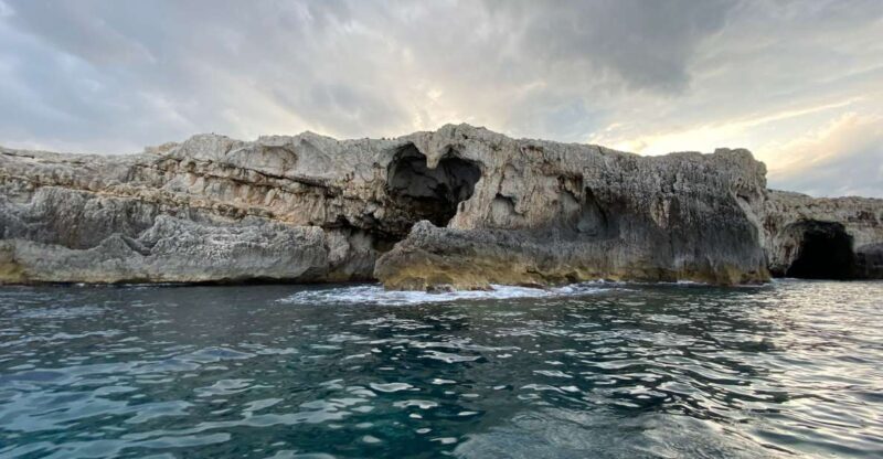 Syracuse: Boat Trip of Ortigia Island and Sea Caves - Who will love this experience?
