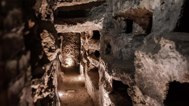 Syracuse: Entry ticket and guided tour of the Catacombs of Saint Lucia - An In-Depth Look at the Catacombs of Saint Lucia