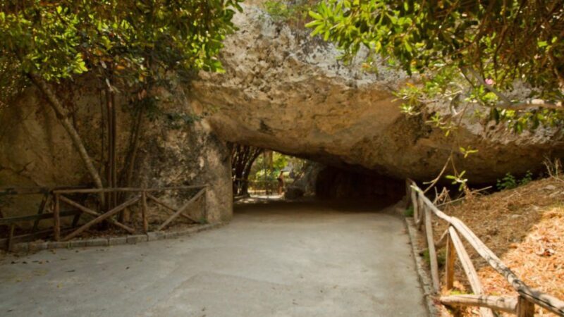 Syracuse: Neapolis and Greek Theater guided tour - What Makes This Tour Stand Out?