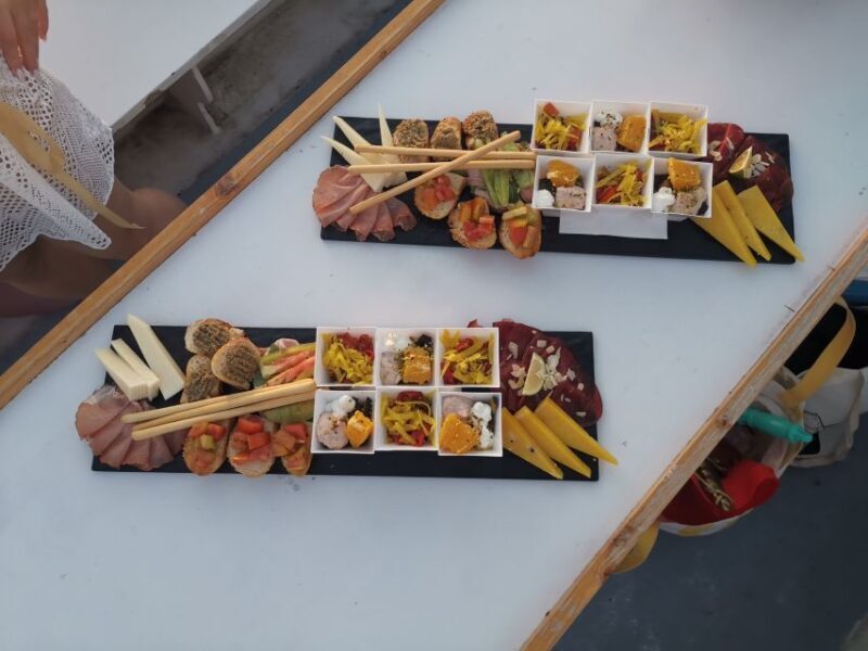 Syracuse: Ortigia Sunset Cruise with Aperitif - The Experience in Detail