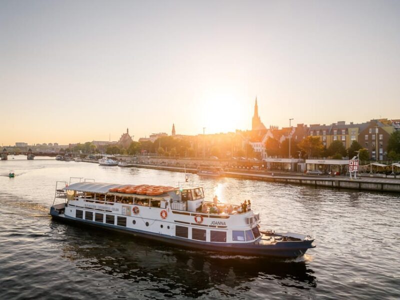 Szczecin: Cruise to the Dbie Lake - An In-Depth Look at the Szczecin Dbie Lake Cruise