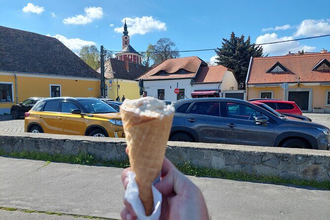 SzentEndre-SaintAndrew City Privately Shopping and Picturesque - Who Will Love This Tour?