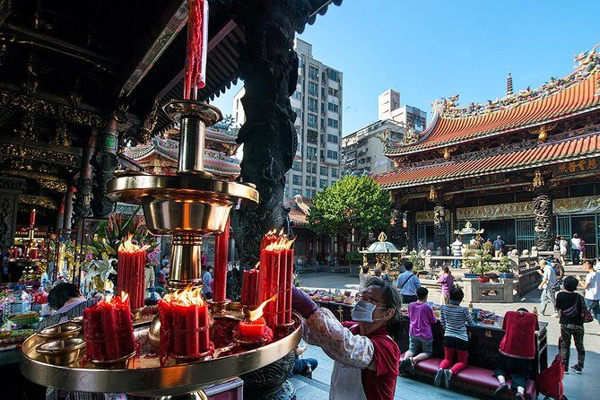Taipei City Night Tour (3.5 hours) - A Deep Dive into the Taipei Night Experience