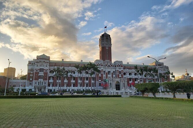 Taipei City Tour with National Palace Museum Ticket - Who Is This Tour Best For?