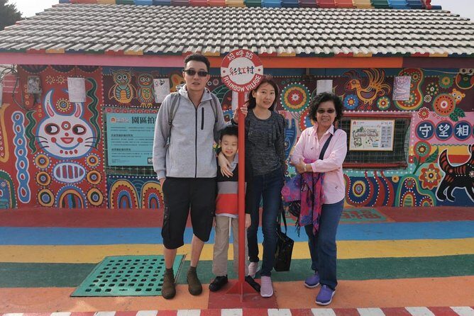 Taipei to Taichung Zhongshe Flower Market and Rainbow Village Day Trip - What’s Included and What’s Not