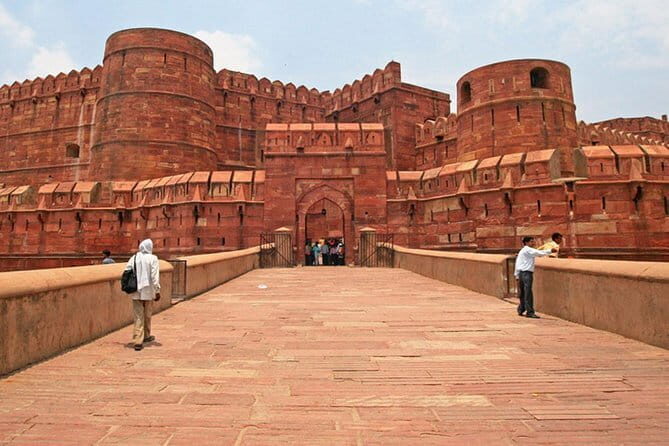 Taj Mahal Agra Day Tour from Delhi By Gatiman Express Train - A Detailed Look at the Itinerary and Experience