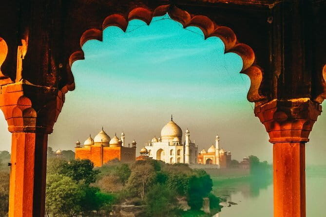 Taj Mahal Agra Tour by Gatimaan Express Train - The Speedy Gatimaan Express Experience