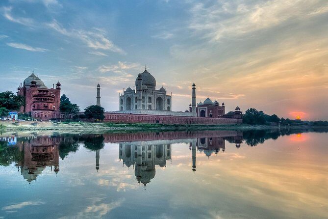 Taj Mahal and Agra Fort Private Day Trip by Train from Delhi - Returning to Delhi: Comfortable Journey Back