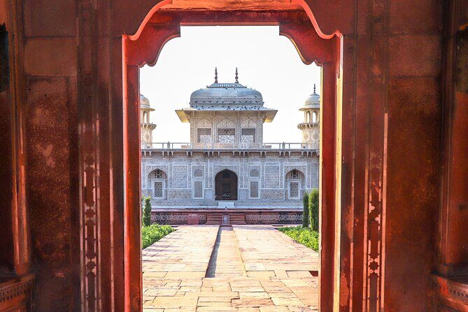 Taj Mahal and Agra Fort Private Tour by Car from Delhi - Who Is This Tour Best For?