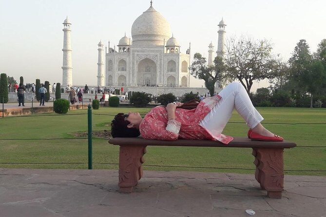 Taj Mahal by Superfast Train Gatimaan Express - The Sum Up