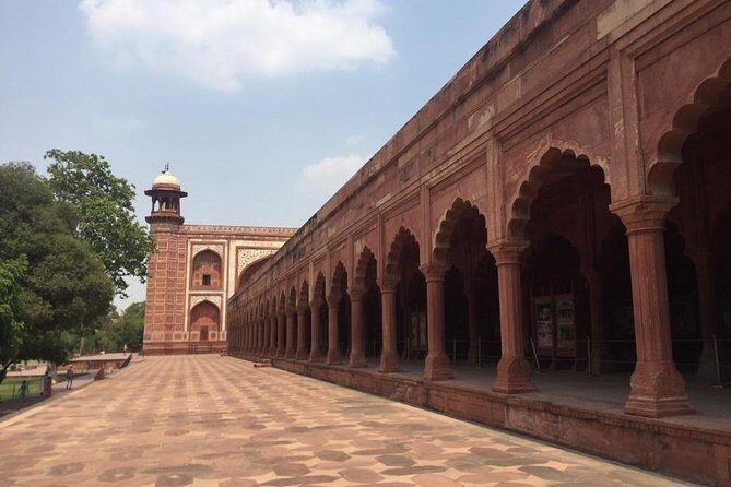 Taj Mahal City Tour by car or train from Jaipur - Practical Tips for Travelers