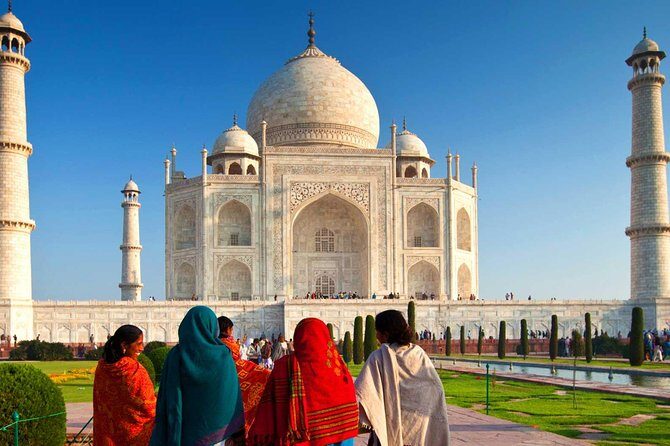 Taj Mahal Day Tour by Gatimaan Train/Rail from Delhi - FAQs