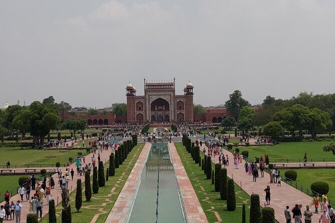 Taj Mahal Day Trip From Delhi By Private Car - The Experience in Detail