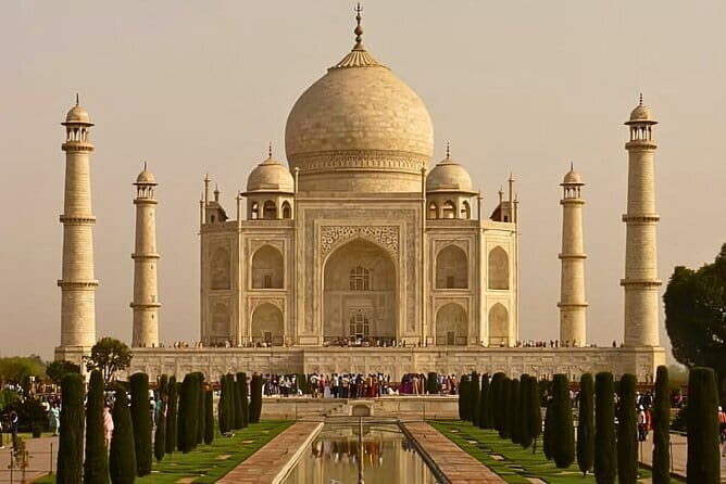 Taj Mahal Day Trip from Delhi by Superfast Train - Lunch at a 5-Star Hotel