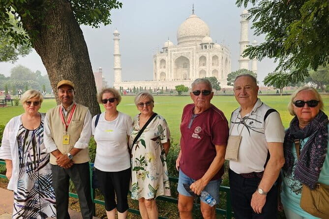 Taj Mahal same day luxurious Tour by Superfast Train from Delhi - The Journey Begins: Seamless Pickup and Travel