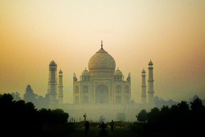 Taj Mahal Sunrise Tour - An In-Depth Look at the Taj Mahal Sunrise Tour
