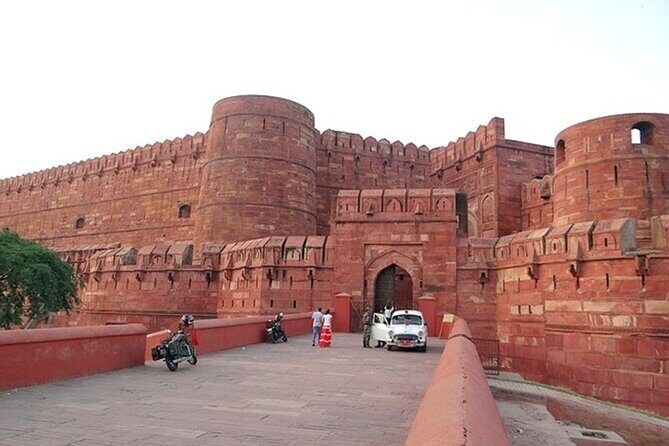 Taj Mahal Sunrise Tour from Delhi with Fort,Baby taj & breakfast - Key Points