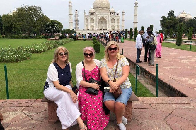 Taj Mahal Tour by Gatimaan Express Train With Lunch At 5 Star Hotel - Key Points