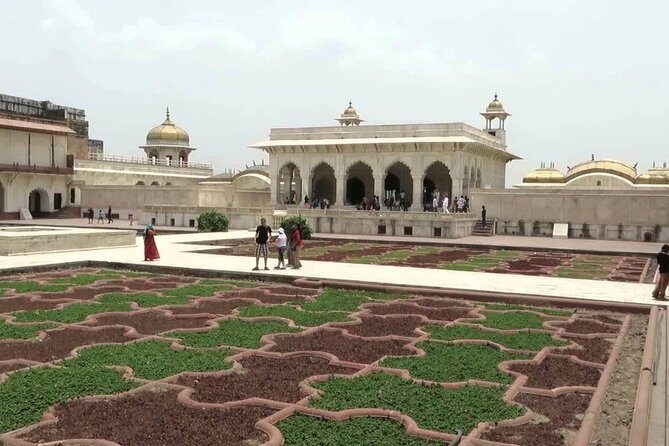 Taj Mahal Tour by Gatimaan Train/Rail All Inclusive - Who Would Benefit Most from This Experience?